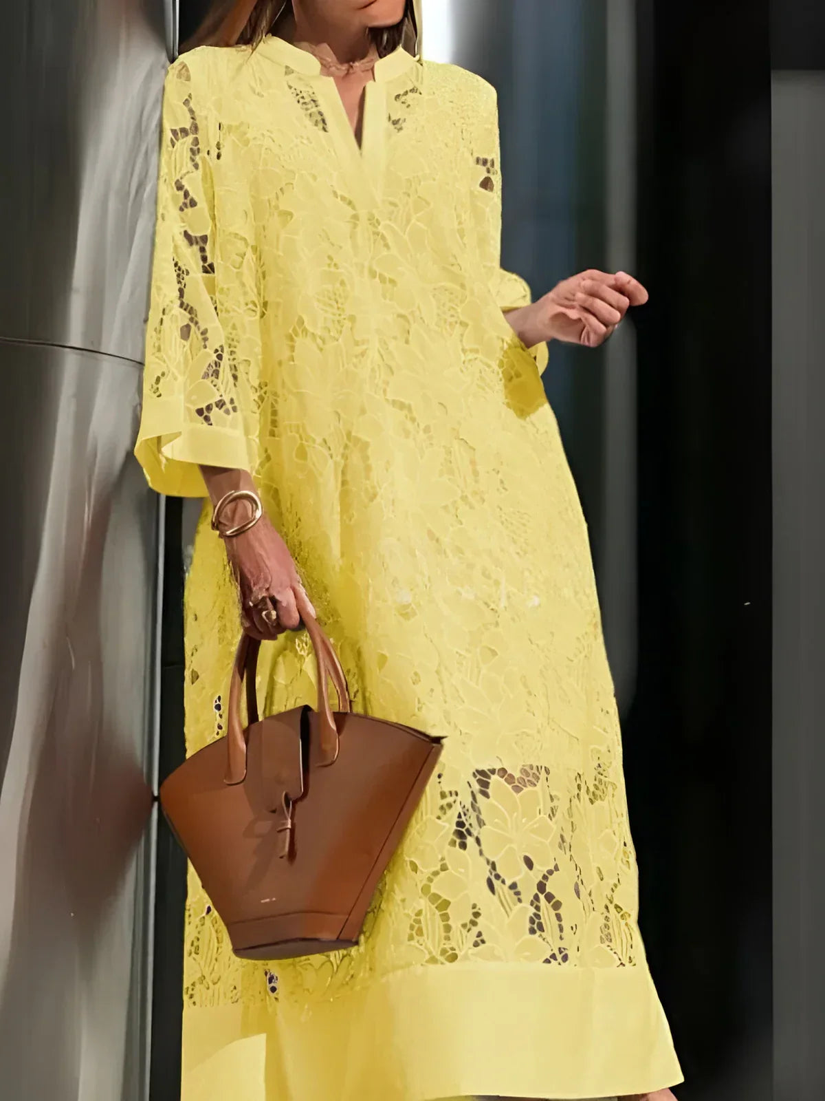 Luna – Jurk met elegante kant en stijlvolle lengte