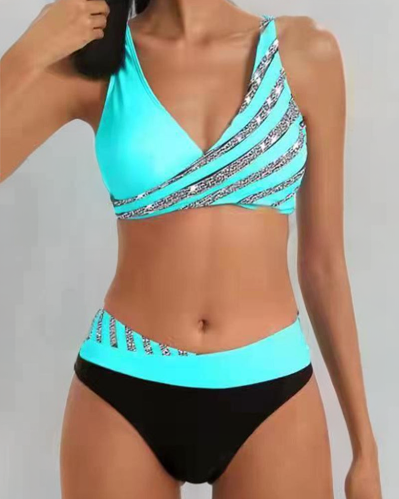Mona - Bikini met een print in warme tinten
