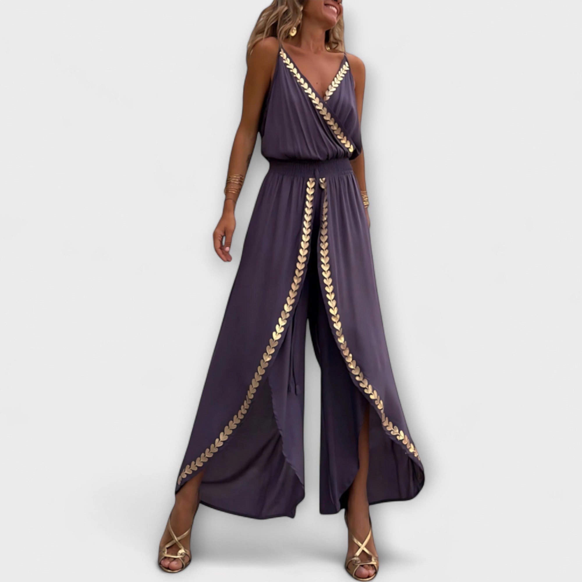 Angela - Donatila V-hals Jumpsuit met Borduurwerk en Open Benen