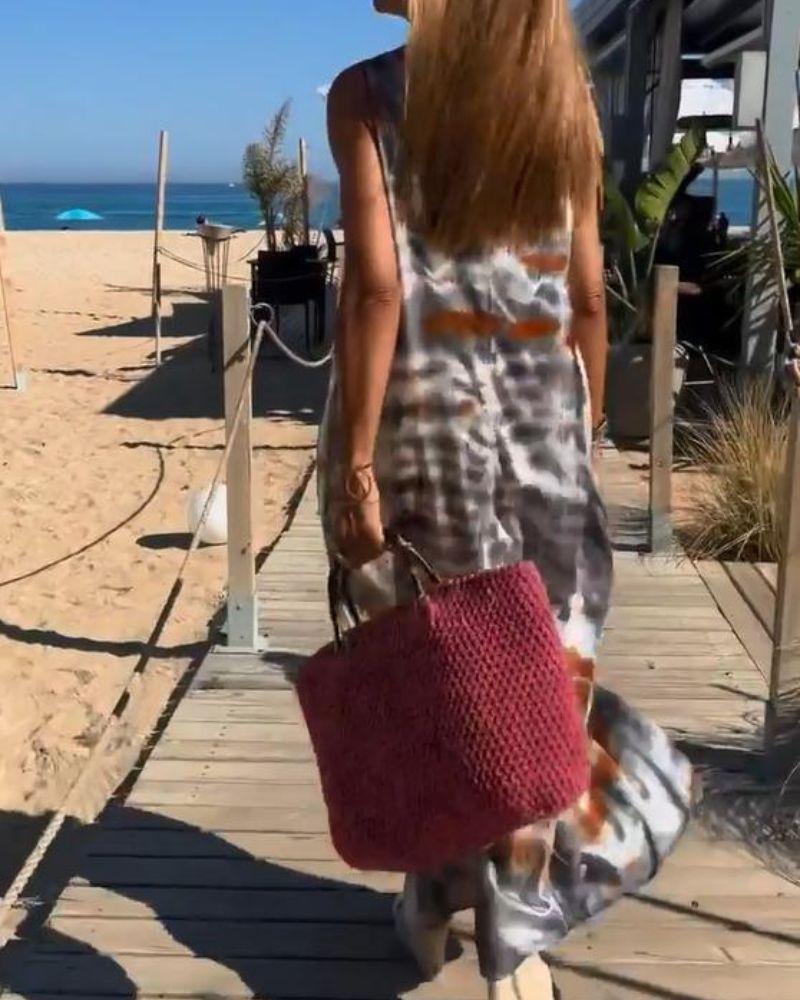SORIA - Mouwloze jurk met tie-dye print