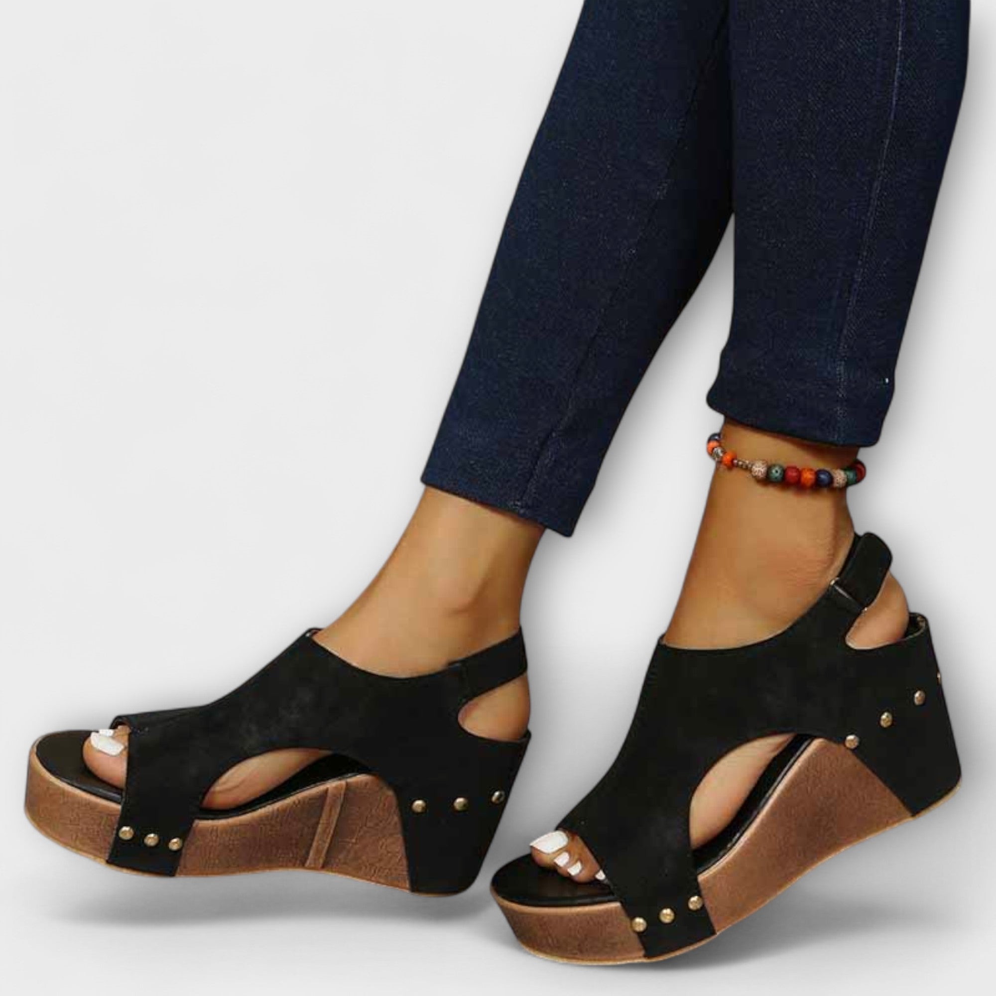 Evelyn - Metalen hak met studs
