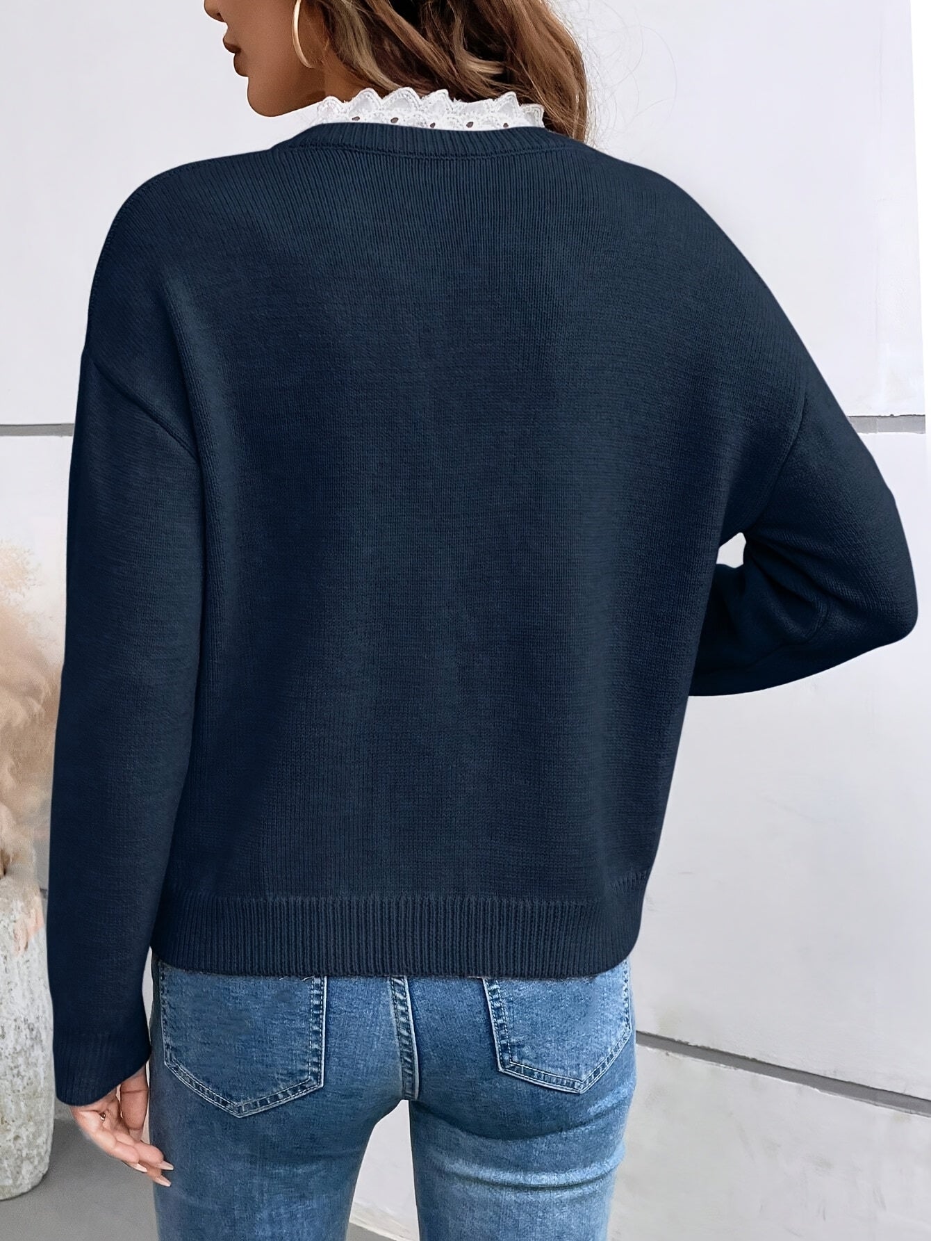 Lotte – Top met kanten detail
