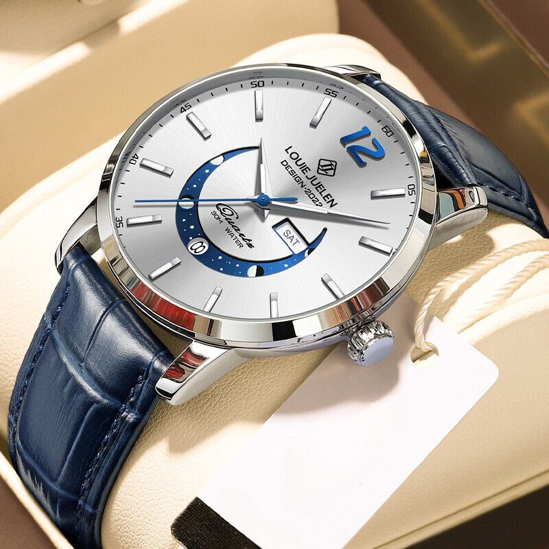 Elegante horloge met maanfase