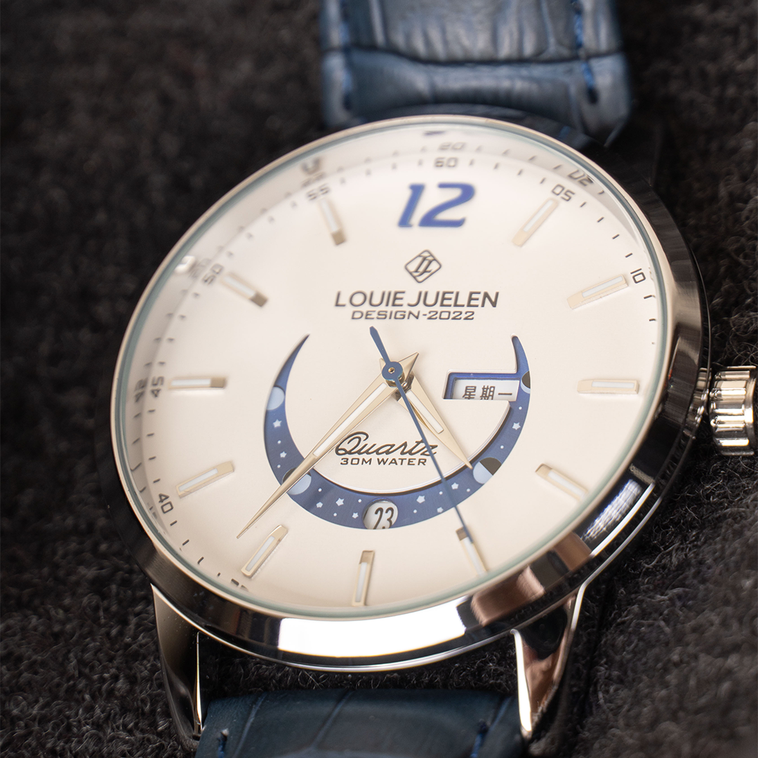 Elegante horloge met maanfase
