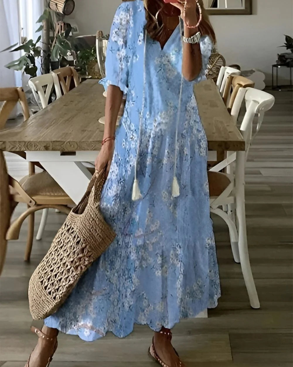 Celina– Jurk met subtiele bloemenprint