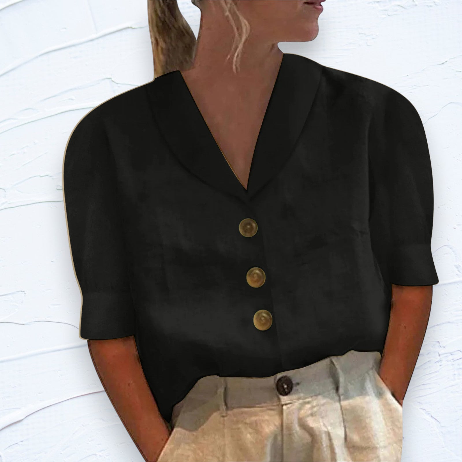 Retro-Chic Knopblouse met Geknoopte Voorkant