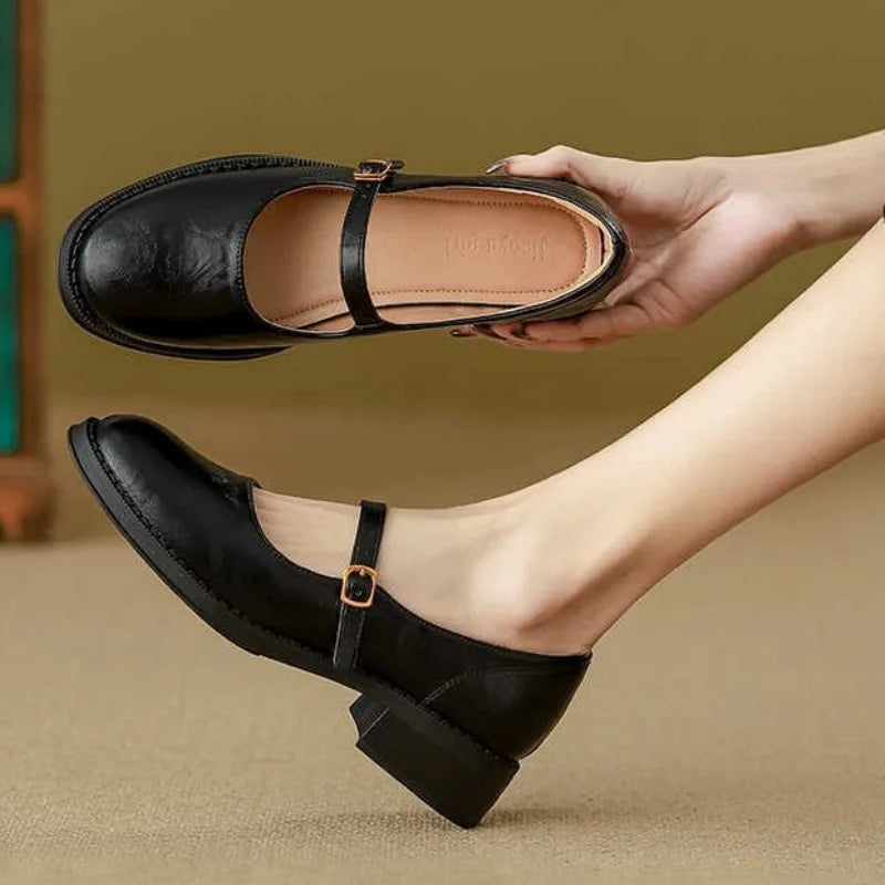 Klassieke Comfort Mary Janes Gemaakt Van Leer