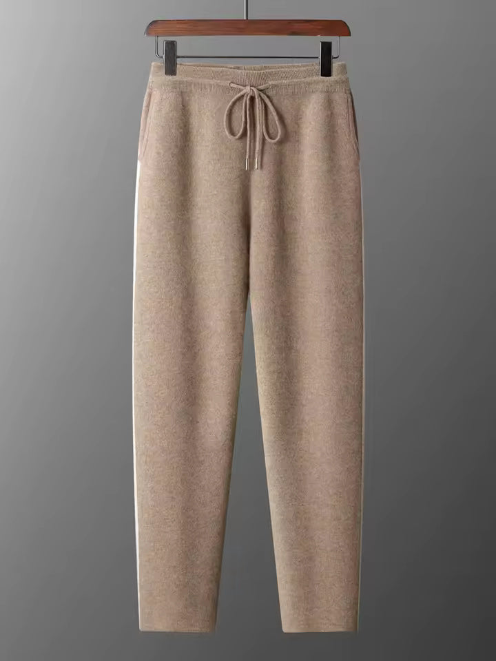 100% CASHMERE TRAININGSOUTFIT