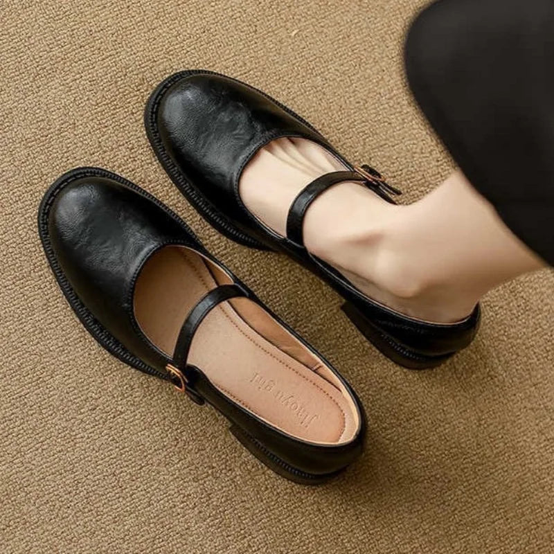 Klassieke Comfort Mary Janes Gemaakt Van Leer