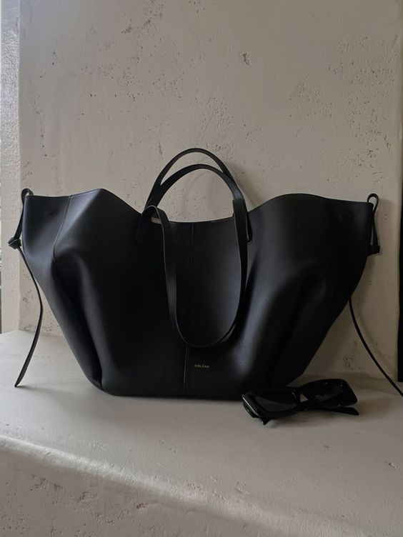 Luna™ – minimalistische draagtas met vorm en inhoud