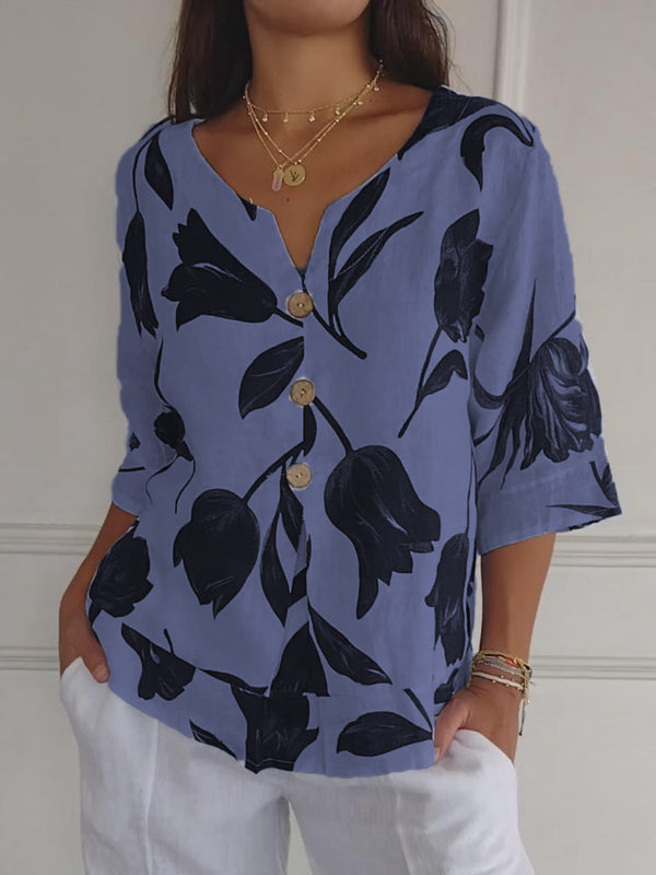 Mila – Blus med V-hals och tryck