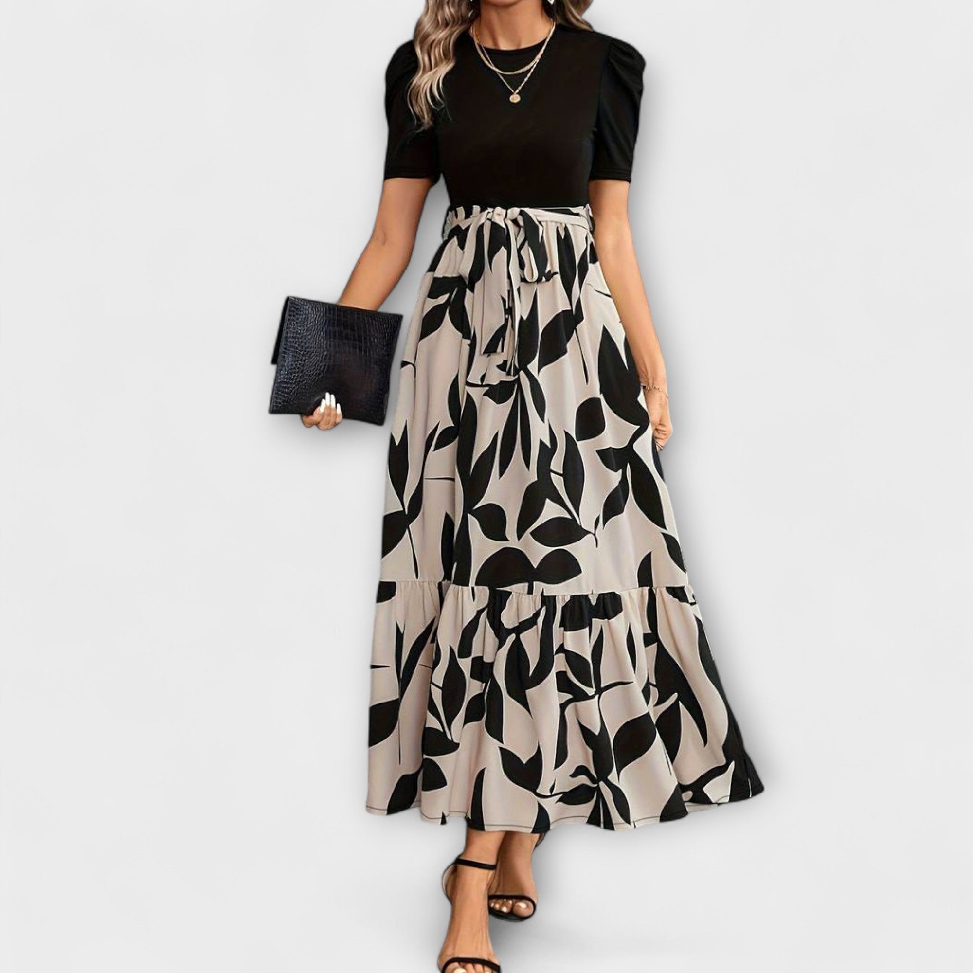 Luna - Zomerjurk met bloemenpatroon en ronde hals