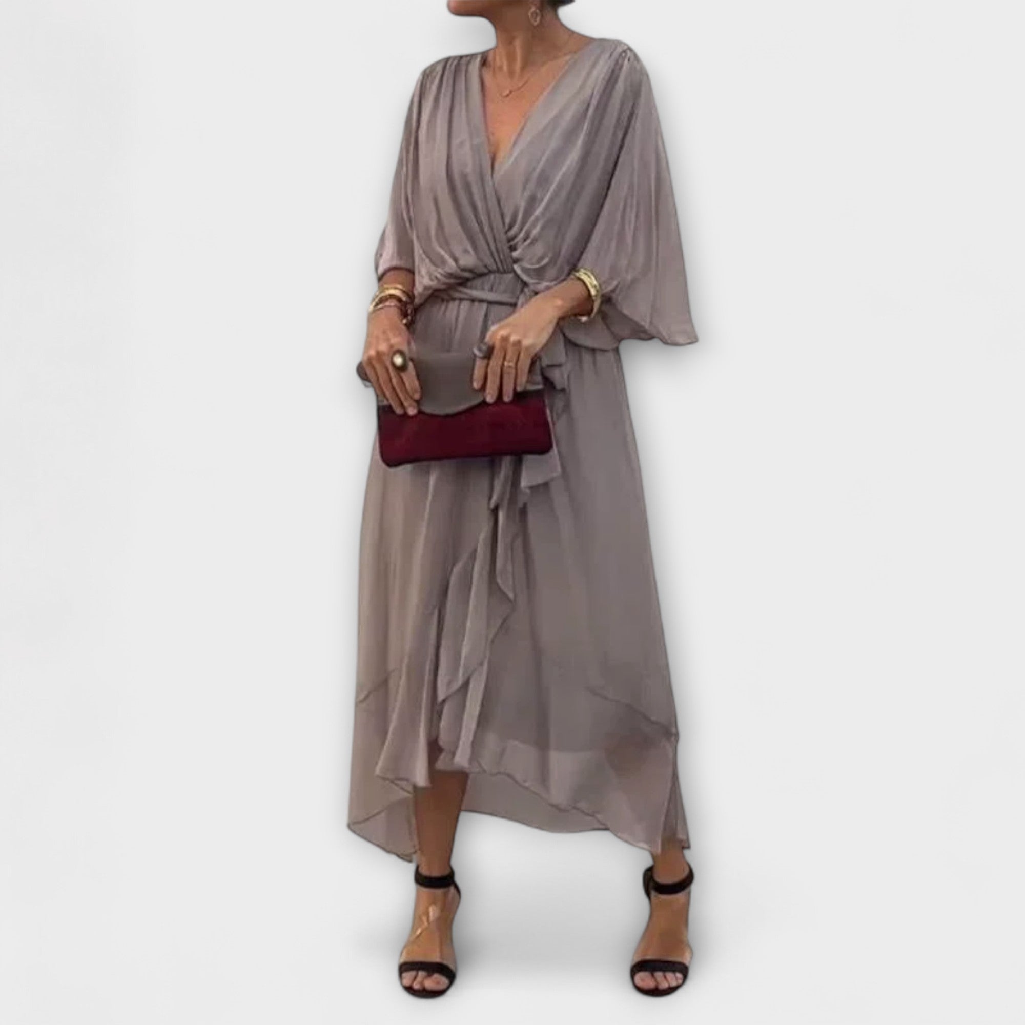 Amoura - Chiffonjurk met V-hals