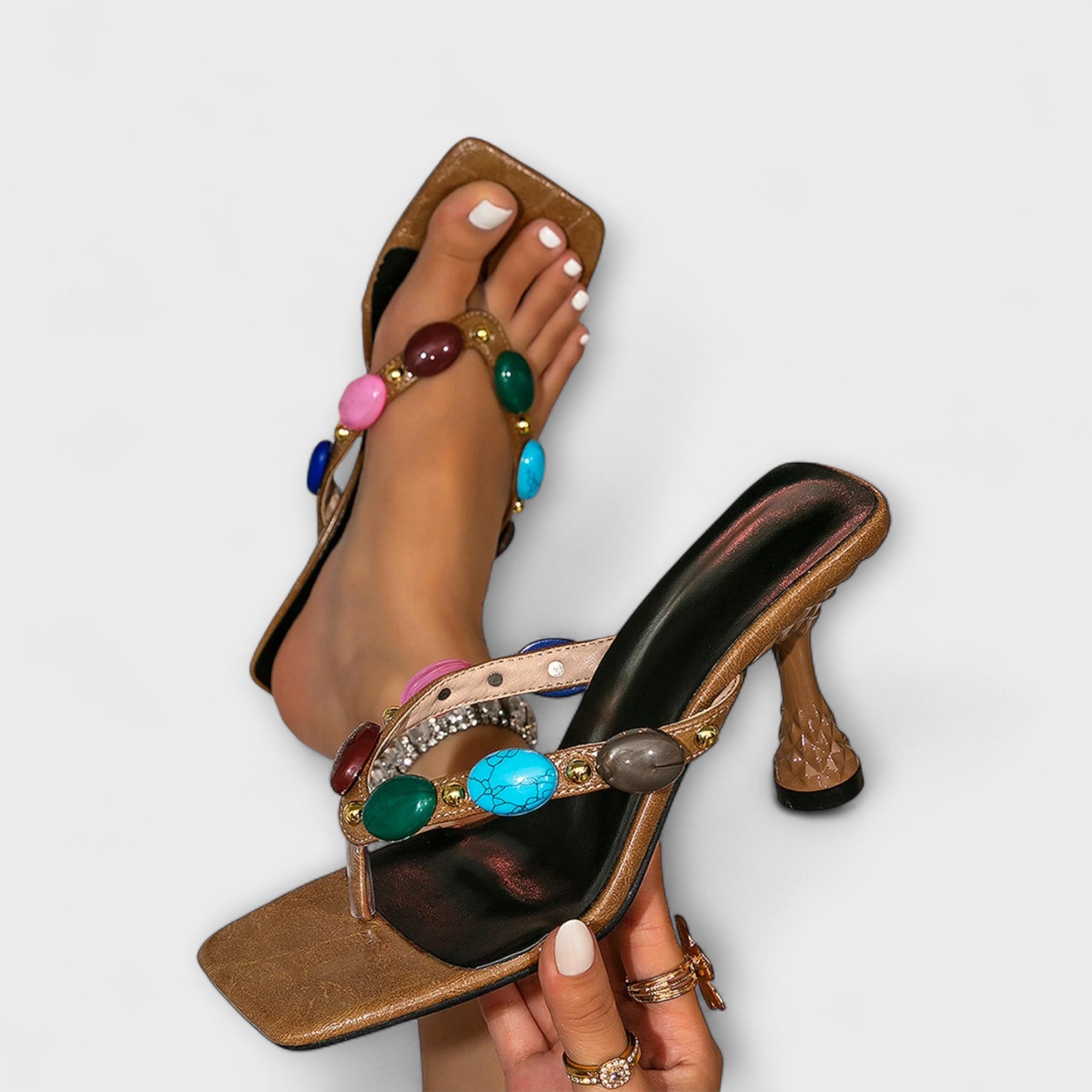 Kristen - Meerkleurige sandalen met edelsteenversiering